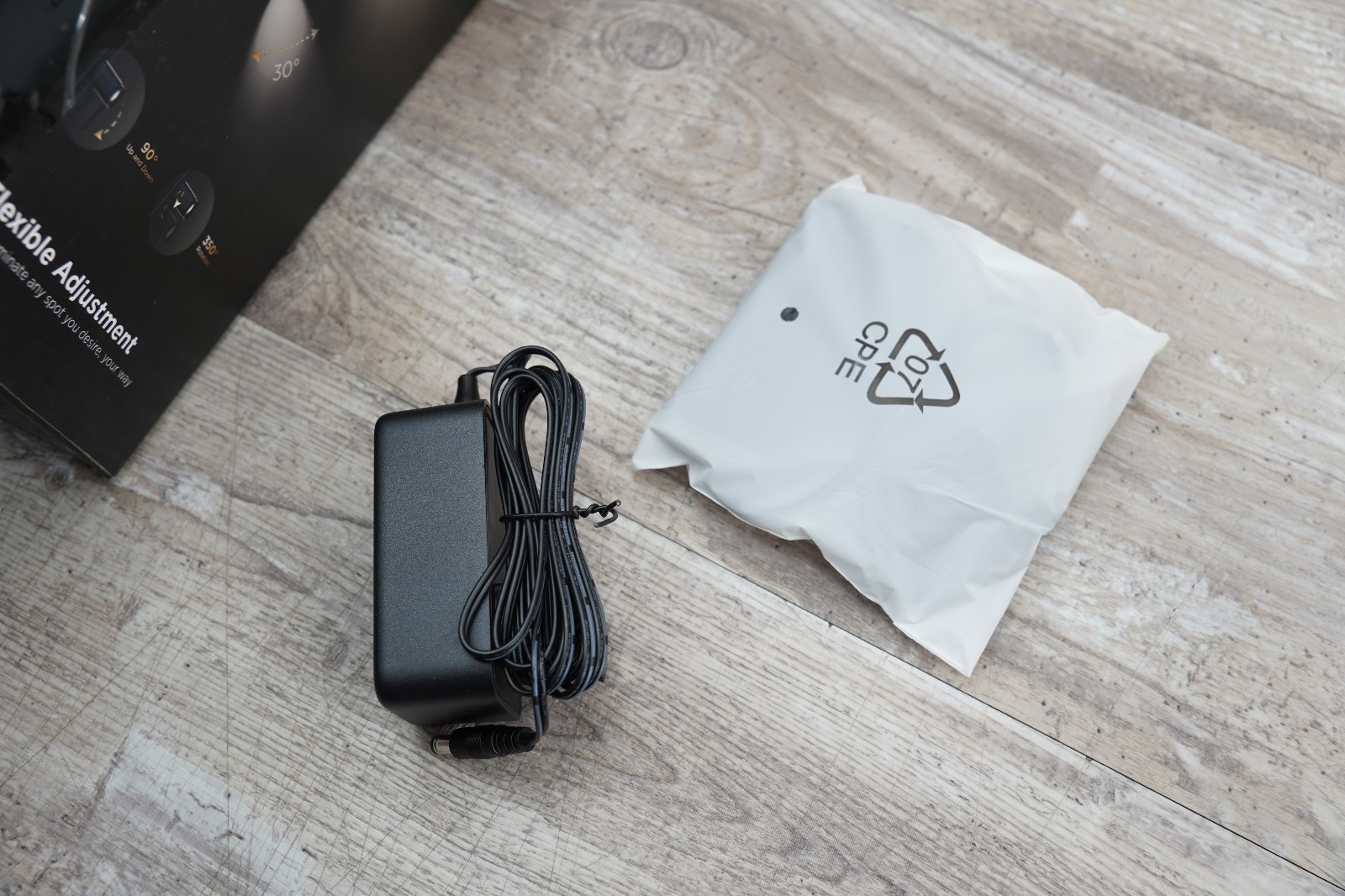 Govee Tree Floor Lamp, 3 Rotatable Lights with LuminBlend Technology H60B2