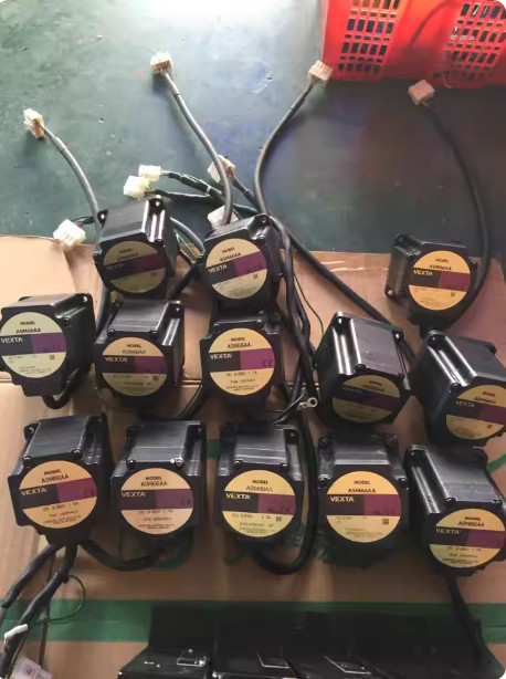 1Pcs Used VEXTA ASM66AA motor