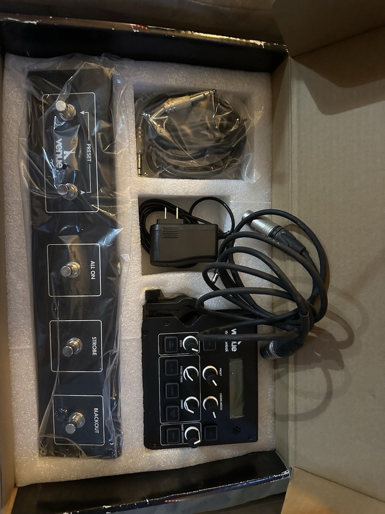 Venue Tetra Control Intuitive DMX Controller With Footswitch