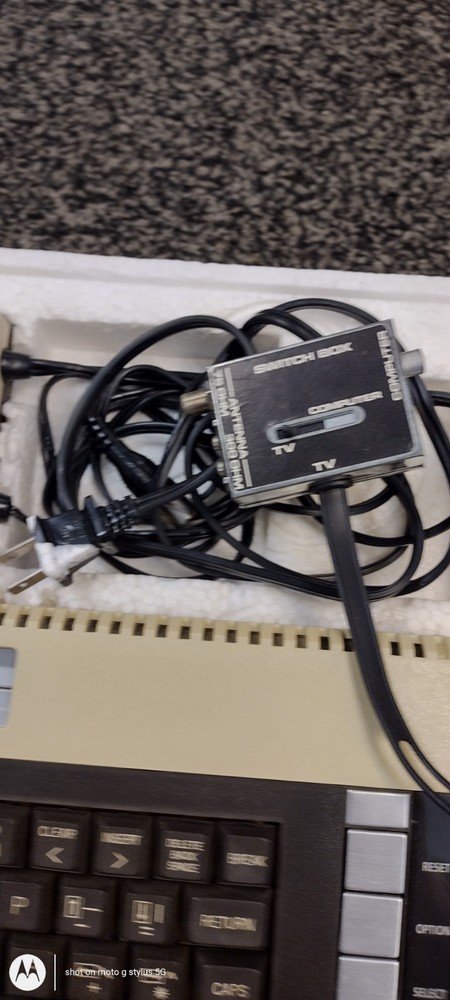 Atari 600XL VTG Home Computer Video Game Console Untested