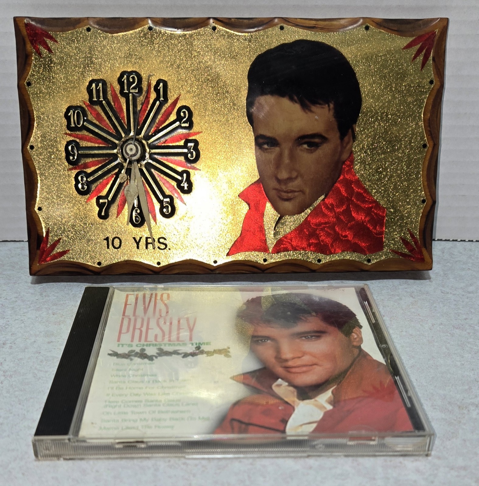 Elvis Presley Wooden Clock Face Lacquered Wood Plaque And Christmas CD SEE DESCP