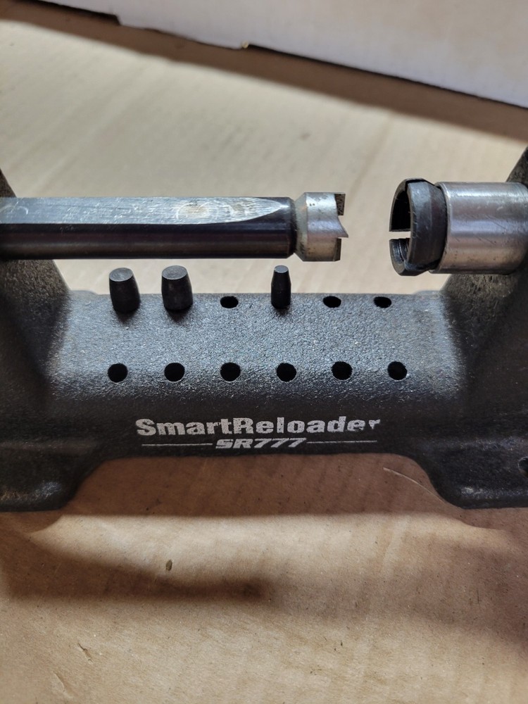 SmartReloader SR777 Case Trimmer w/3 Pilots
