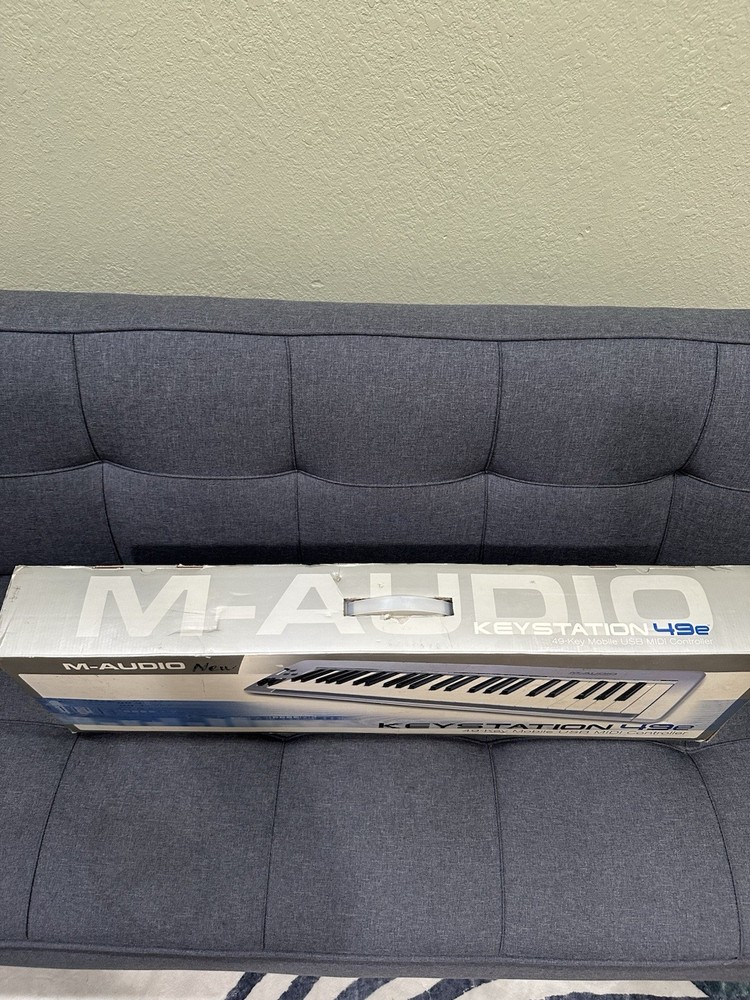 M-Audio Keystation 49e 49-Key USB MIDI Keyboard Controller Pitch Modulation