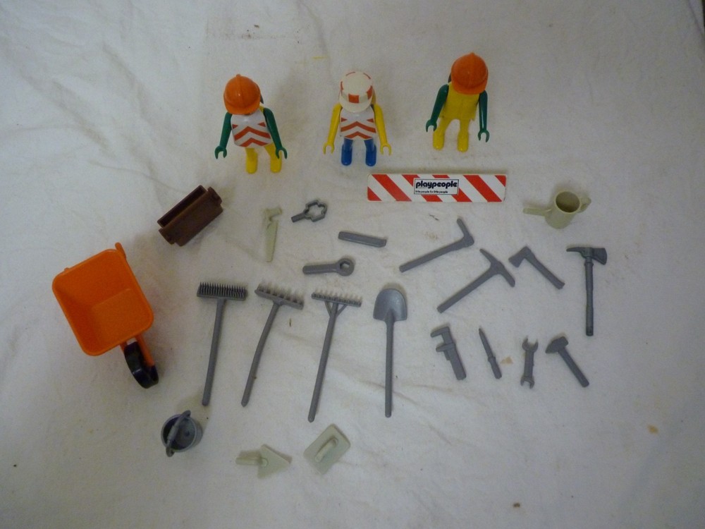 VINTAGE PLAYMOBIL WORKMEN WHEELBARROW TOOLS BUNDLE FROM 1970's