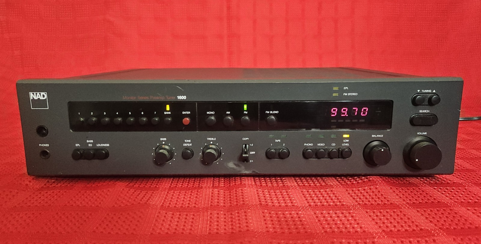 NAD 1600 Stereo Preamp / Tuner ~Powers On ~No Sound Output~ Sold As Is~ Read ~