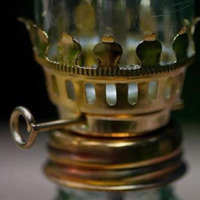 Rustic Oil Lamp Lantern Vintage Glass Kerosene Chamber Oil Lighting Lantern Home