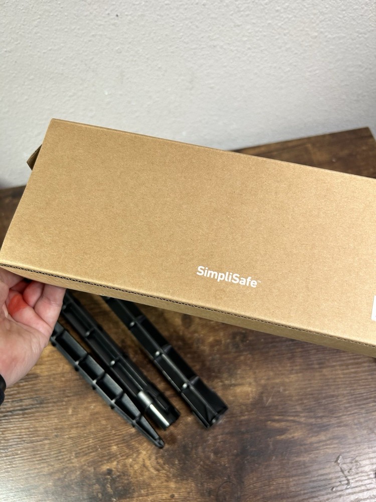 SimpliSafe New Yard Sign Stakes NIB