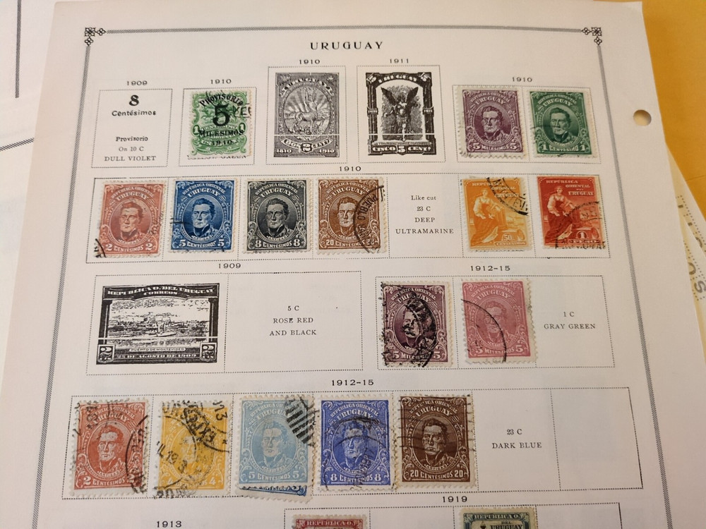 APC Z6436 Upper Volta Uraguay Scott internation pages and 260 stamps