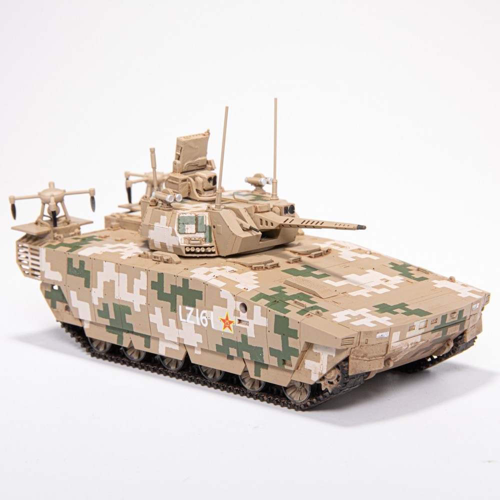 1/72 1/72 Type 100 Support Tank Model