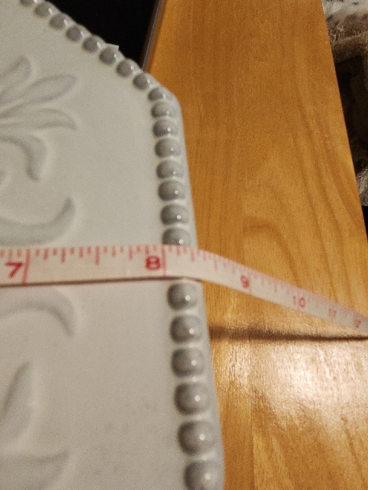 Silvestri Ivory Cake Stand