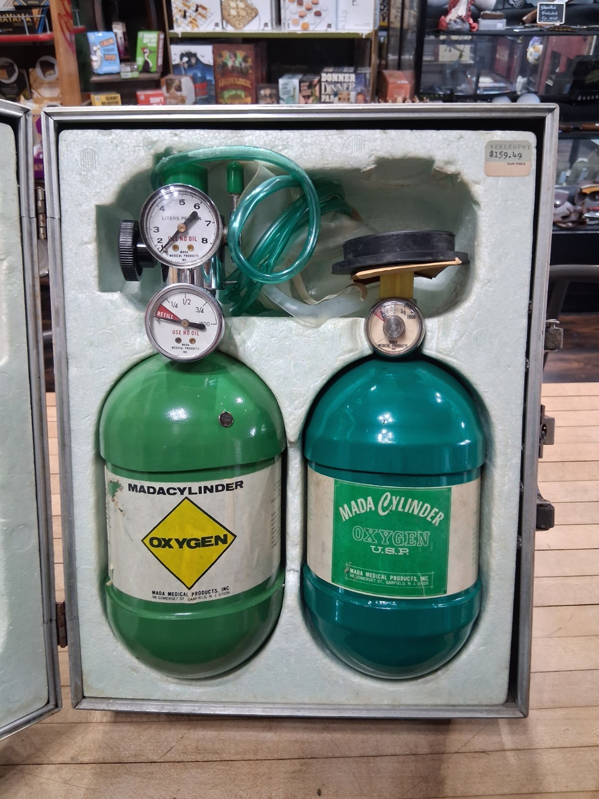 MADA Medical Portable Oxygen Kit Dual Cylinder Regulator Case