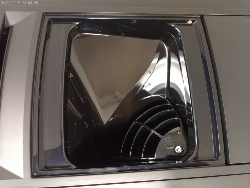 Jura E6 Superautomatic Espresso Machine (Platinum) - Used