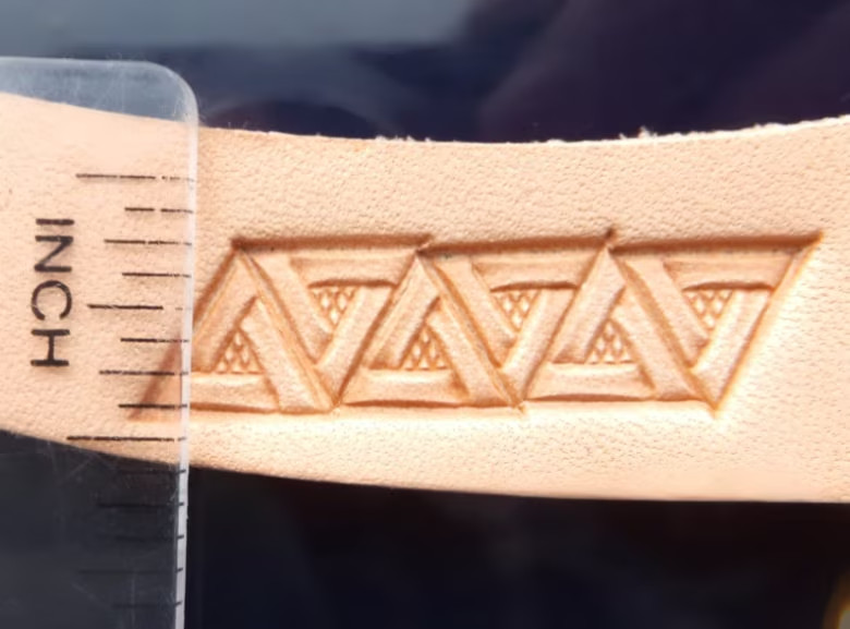 013-12 MINI Triangle Border Leather stamp Brass hand made tool