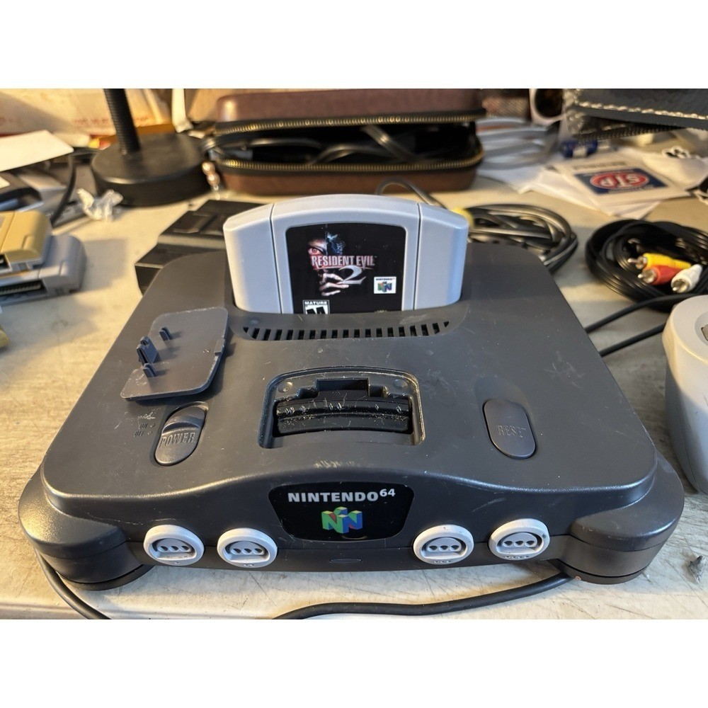 Nintendo 64 N64 Bundle + Cables +Controller + Resident Evil 2 tested Working
