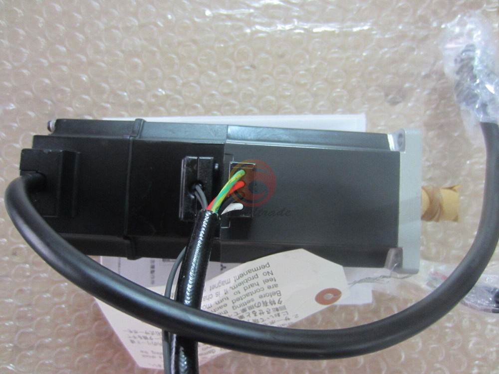 ONE NEW Mitsubishi servo motor HC-KFE23B