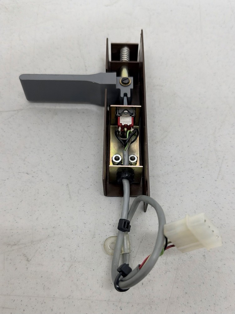 Pelton & Crane Chairman CM Return Foot Switch Assembly