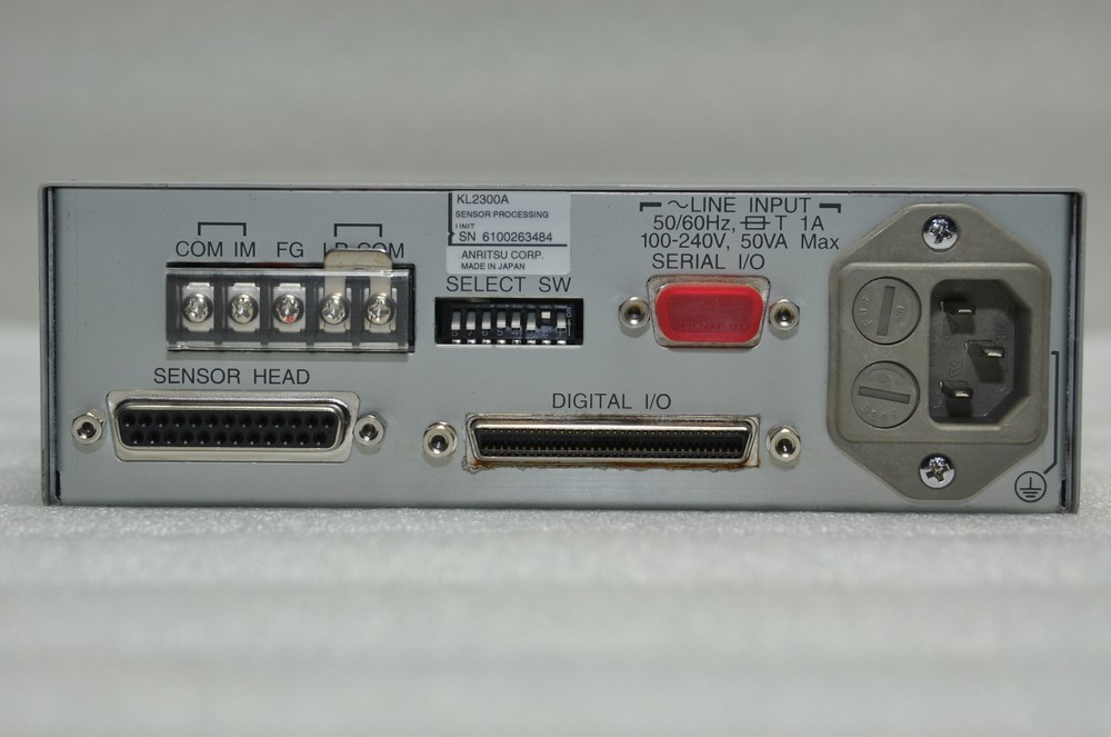 ANRITSU DISPLACEMENT KL2300A + LASER SENSOR HEAD KL1301BMBH & extension cable