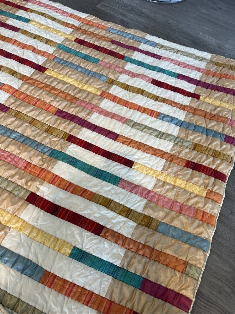 Quilt Queen Size 78’’ 87’’ Multicolor Stripe Design