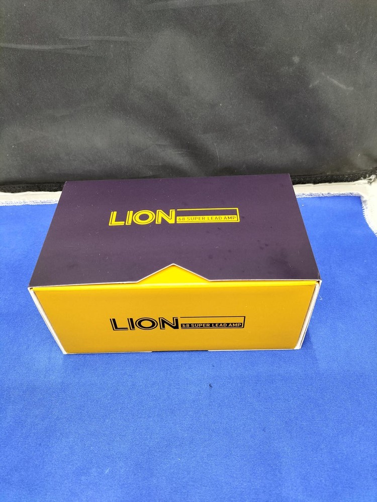 UNIVERSAL AUDIO LION '68 SUPER LEAD effector