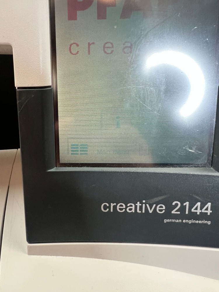 Pfaff Creative 2144 Computerized Sewing Machine
