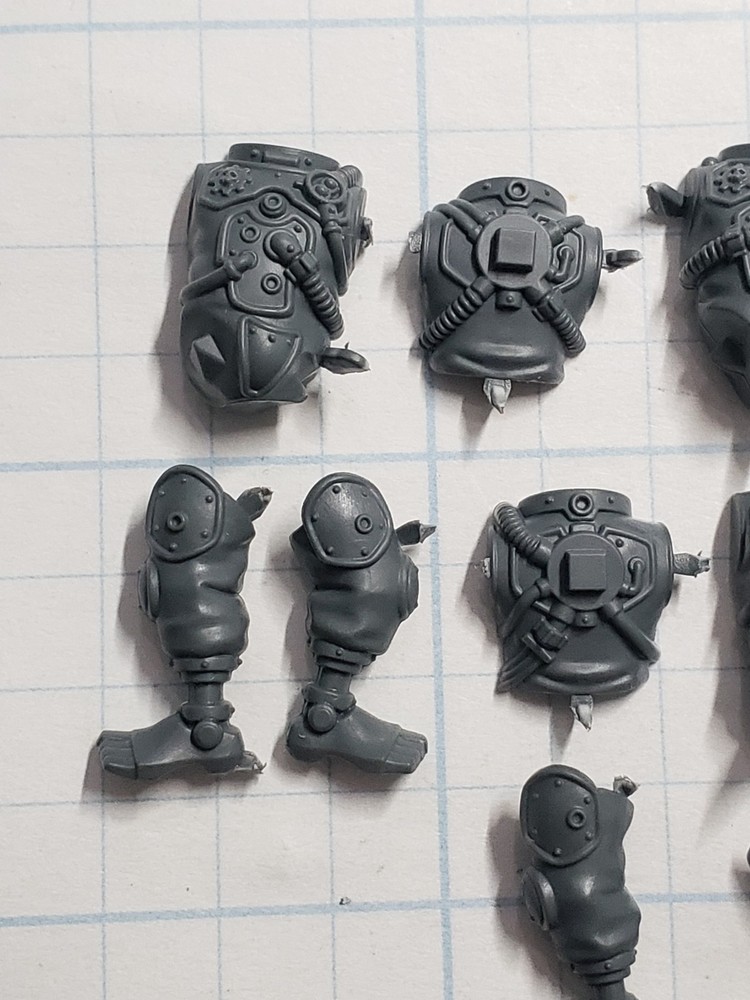 40k Adeptus Mechanicus Bits Battleclade Servitor Bionic Torso Legs x3 Set