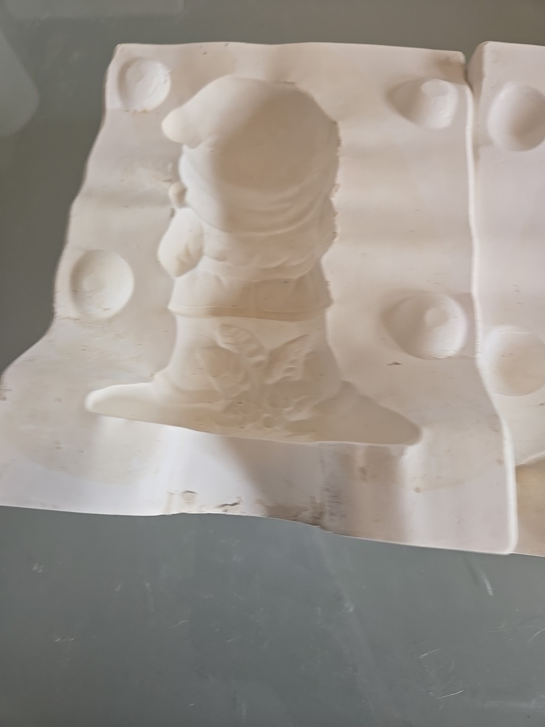 Alberta's Gnome A-37 Slip Mold