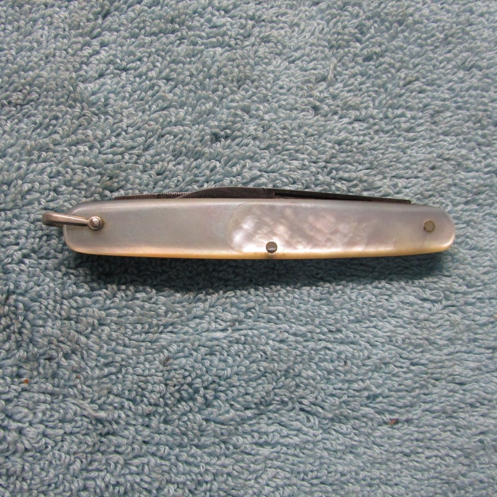 Summit Cutlery Co. 2 Blade / Pearl Handles
