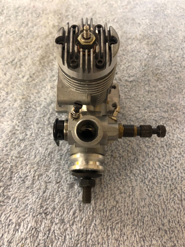 BRAT 28 RC ENGINE WITH MUFFLER