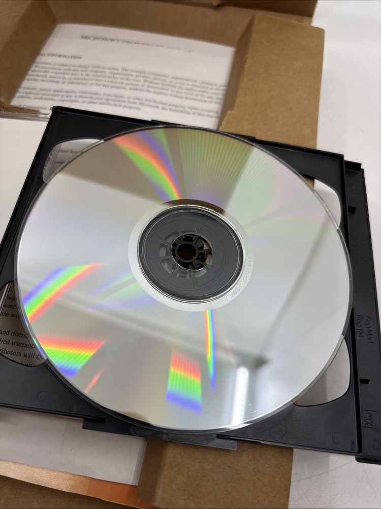 Microsoft FrontPage 2000 PC Windows Key- CIB- Complete In Box