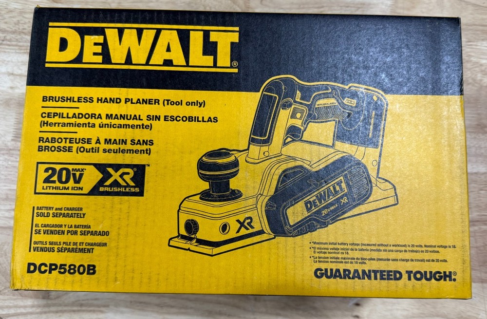 New! DEWALT 20v Max Wireless Handheld Planer (DCP580B)