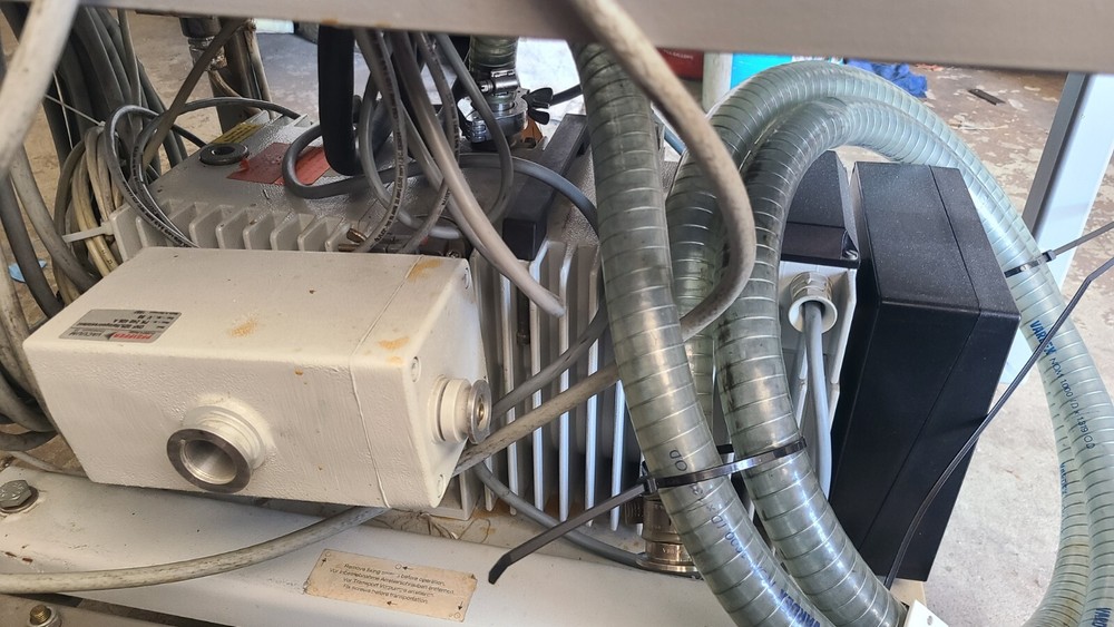pfeiffer rotary vane vacuum pump pressure controlled system