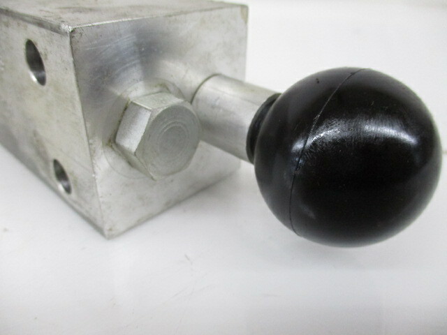 Kubota Valve (70020-00020)