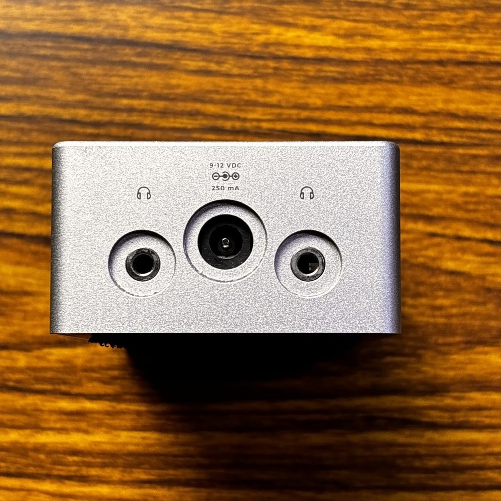 Darkglass Electronics Element Cabinet Simulator Headphone Amp DI Used