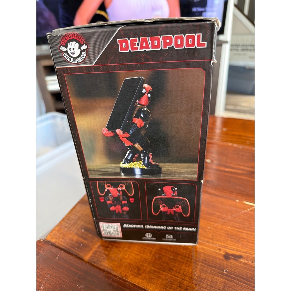Exquisite Gaming Cable Guys Deadpool Phone and Controller Holder Marvel Red New