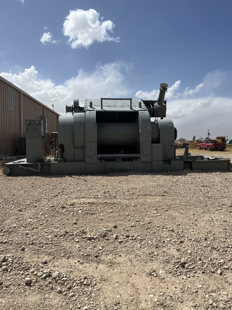 Skytop Brewster n12 2000hp drawworks