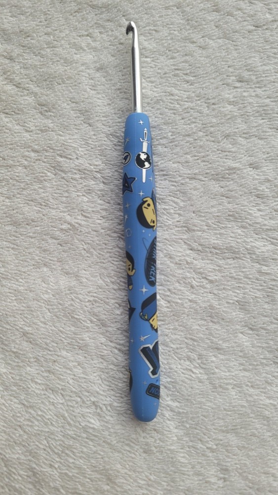 Preowned Star Trek Spock Wooble Ergonomic Crochet Hook