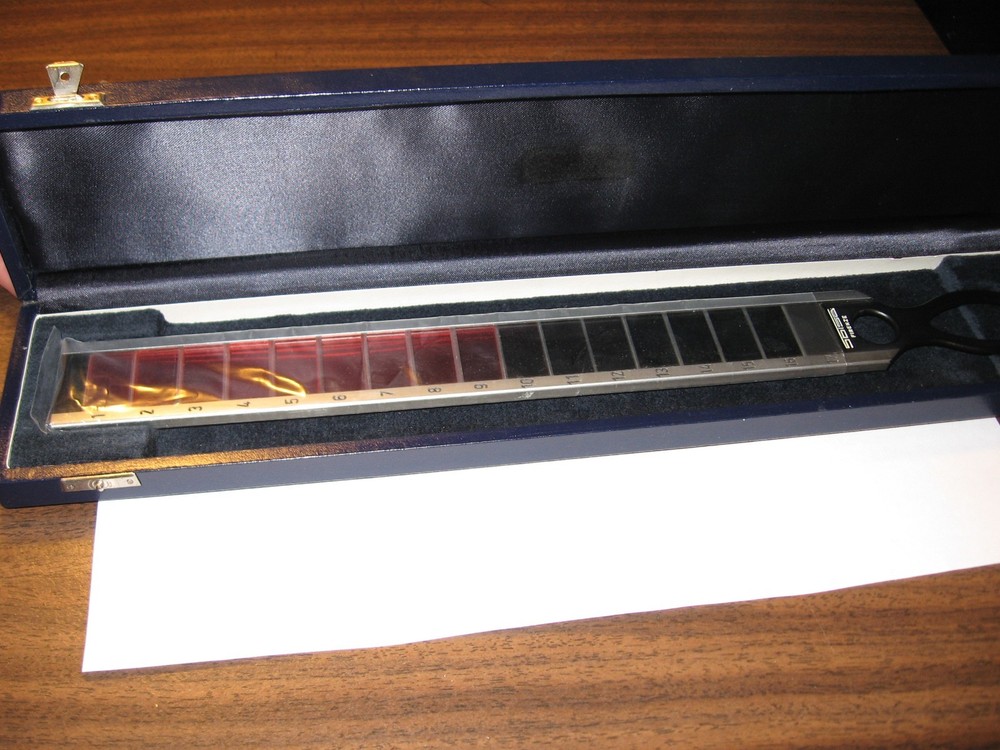 RED FILTER BAR FOR VISION SUPRESSION BY SBISA ITALY