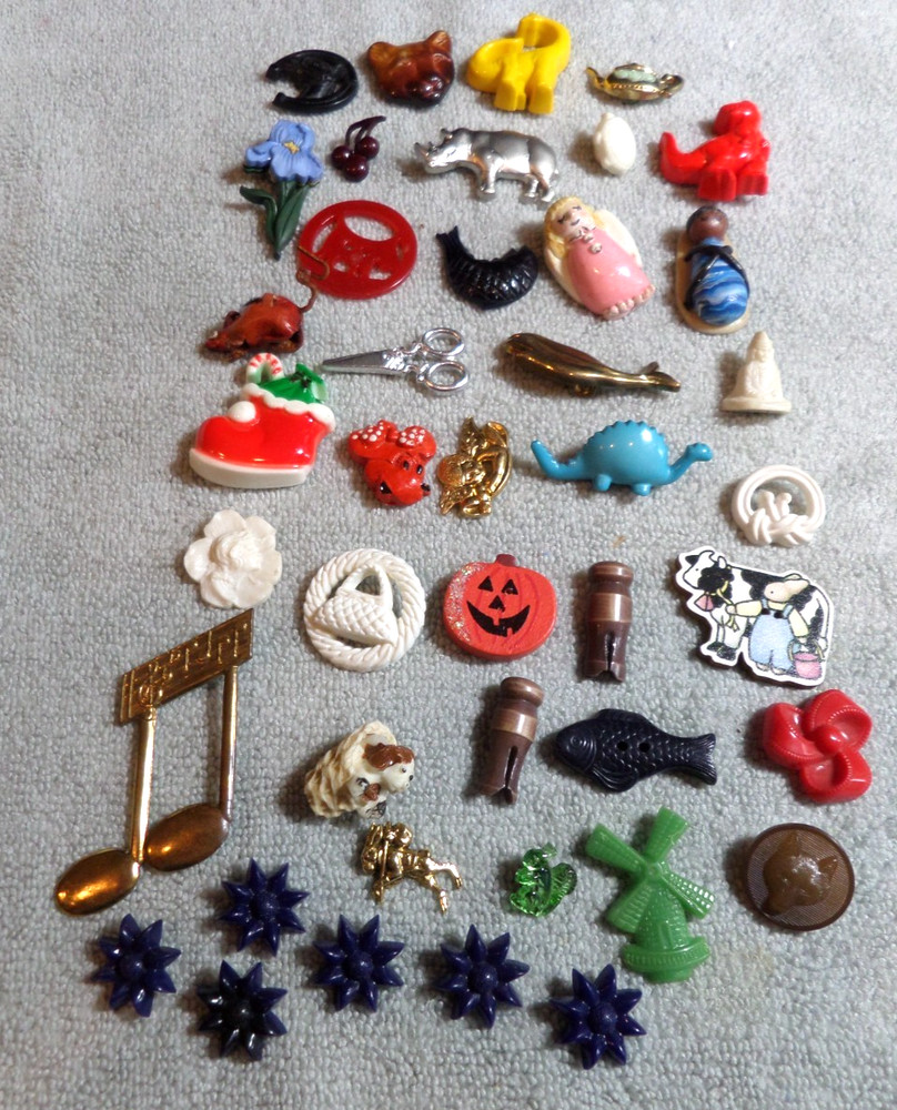 42 Vintage Realistic Assorted Buttons Animals Objects People