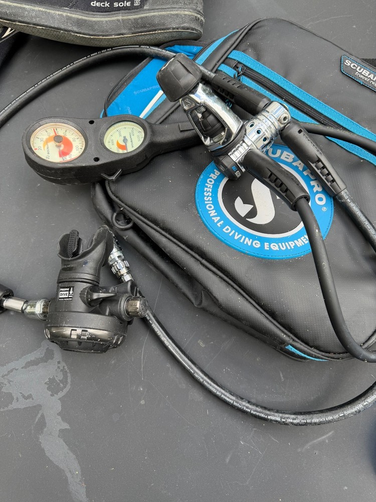 SCUBA PRO scuba diving gear