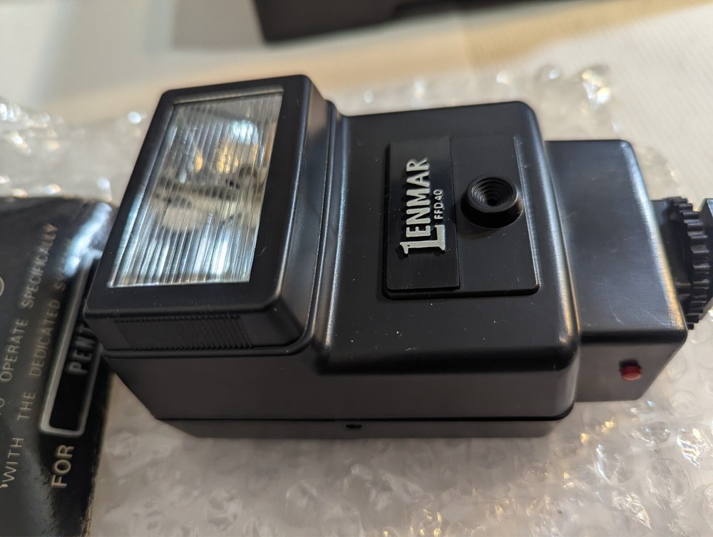 Lenmar FFD-40 Dedicated Fast Flash for Pentax Excellent Condition Tested Working