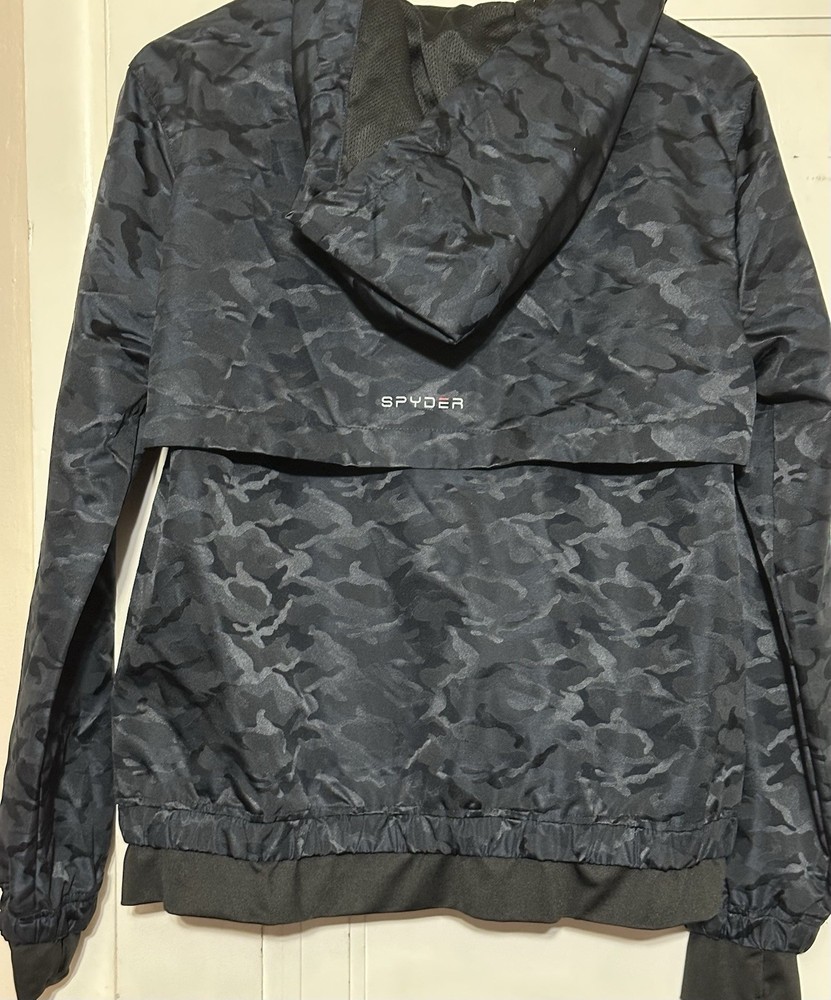Spyder Activewear Windbreaker Size Medium.