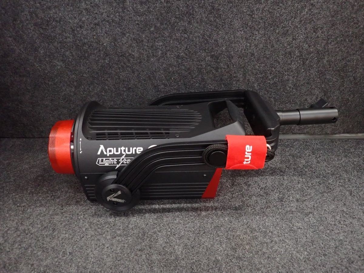 APUTURE LS 600d 600W Daylight Balanced Point Source LED Video Light*