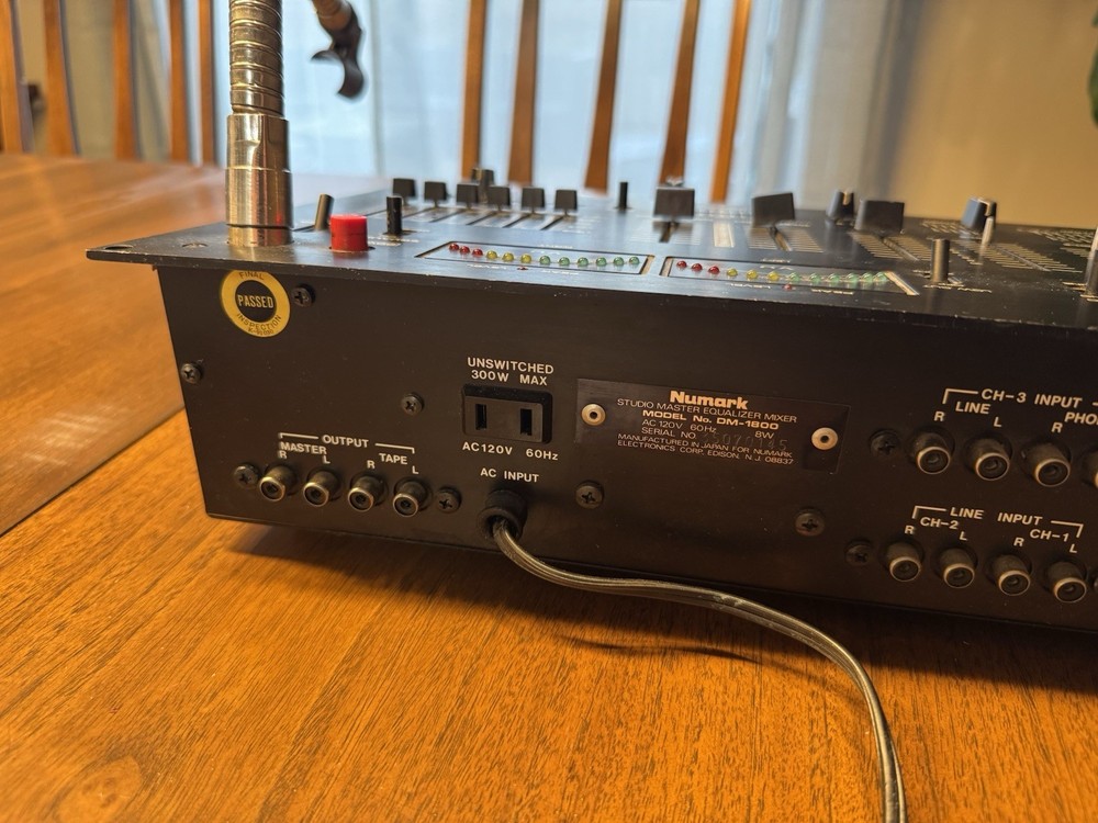 Numark DM1800 PPD Preamp Mixer
