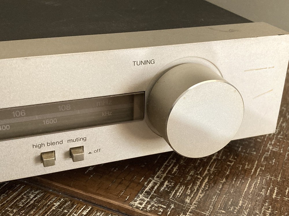 Harman Kardon TU610 Linear Phase AM/FM Tuner Silver Tested Working