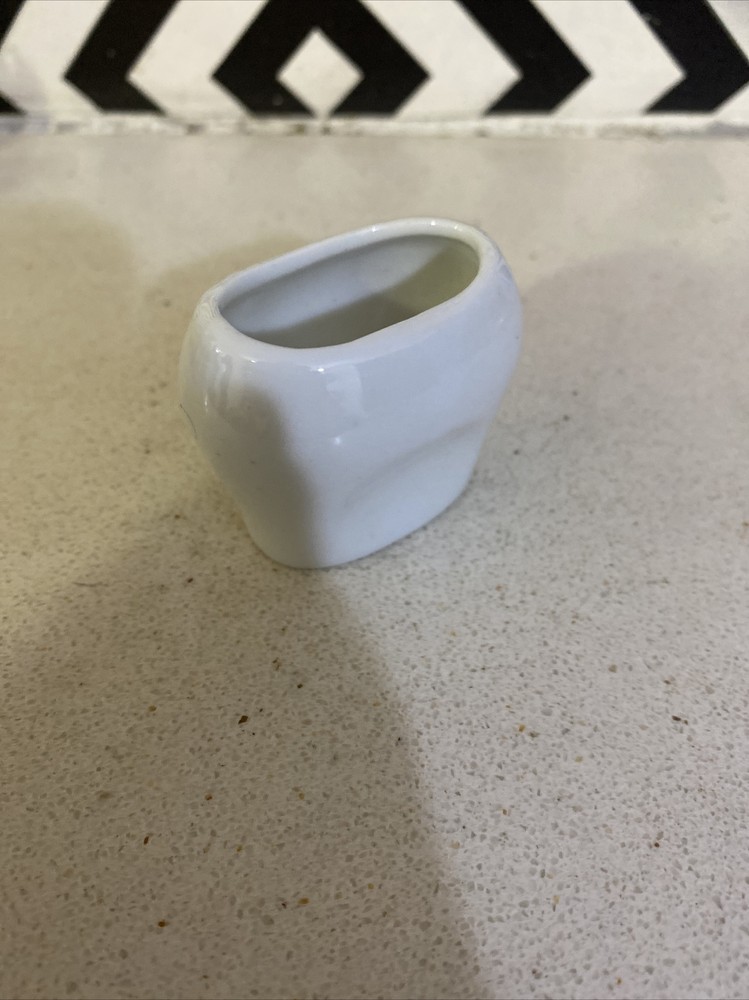 Lovely Antique White Ceramic Eye Bath
