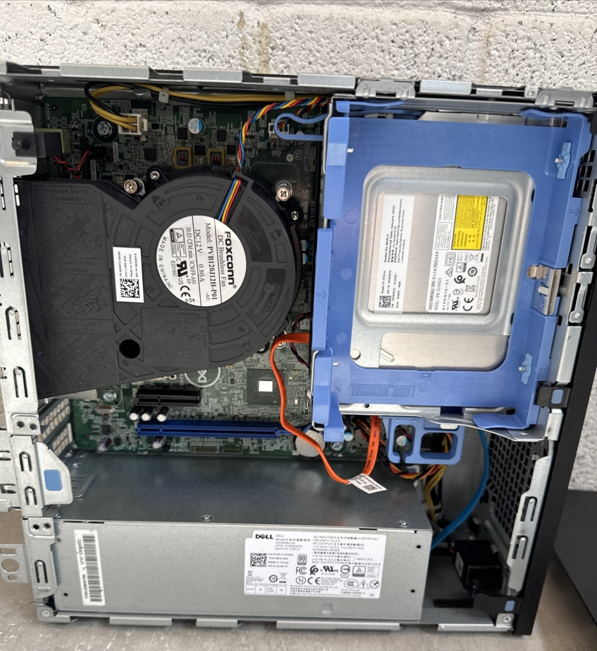 Dell OptiPlex 5070 SFF Computer - Intel i5-9500 - 8GB RAM - 256GB SSD - No OS