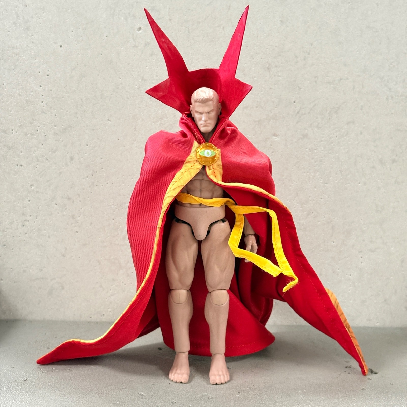 SU-C-EMPDM: 1/12 wired cape & Belt for 1/12 Doctor Strange or Emperor Doom