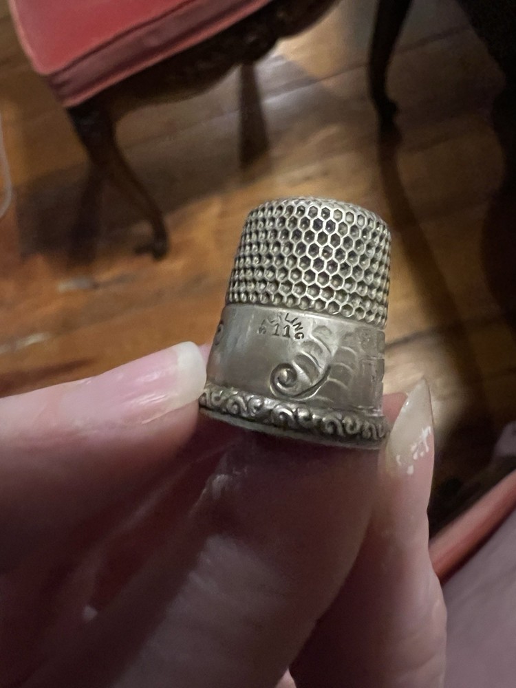 Decorated Sterling Silver 3/4” Tall Antique Thimble