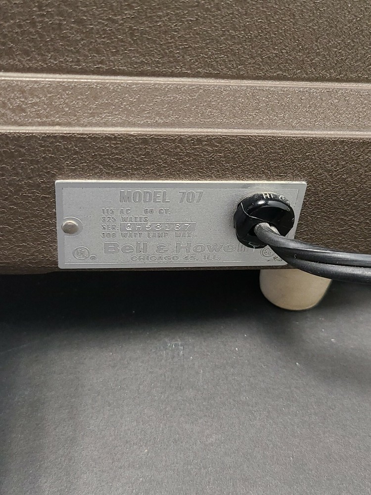 Bell & Howell Headliner model 707