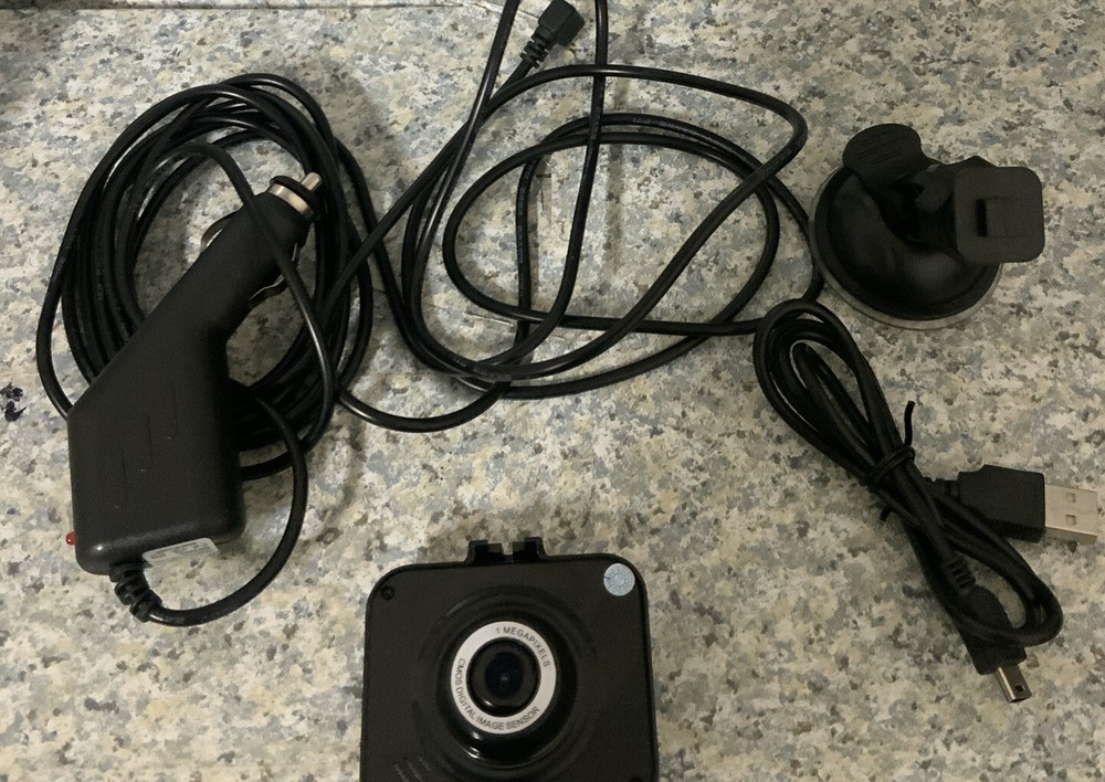 ⚡️Scosche HD DVR Night Vision Suction Cup Dash Camera (DDVR2409)